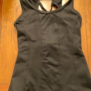 New black fitted athletic tank capezio sz 10